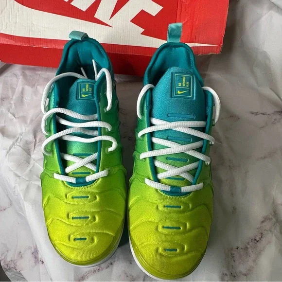 Nike Womens Vapor Max Lime Green and Teal Sneakers - Picture 3 of 9